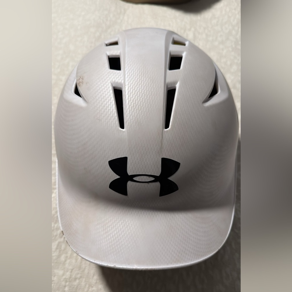 Under Armour Kids White Hat